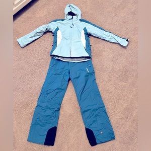 Spyder women’s ski outfit